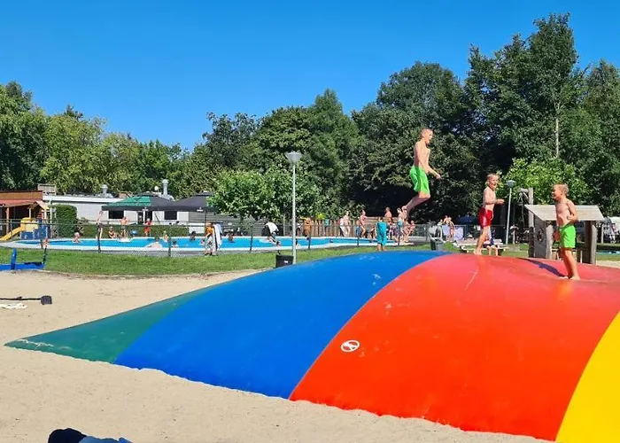 Vakantiepark \'T Urkerbos - 5 Persoons Brabantse Blokhut